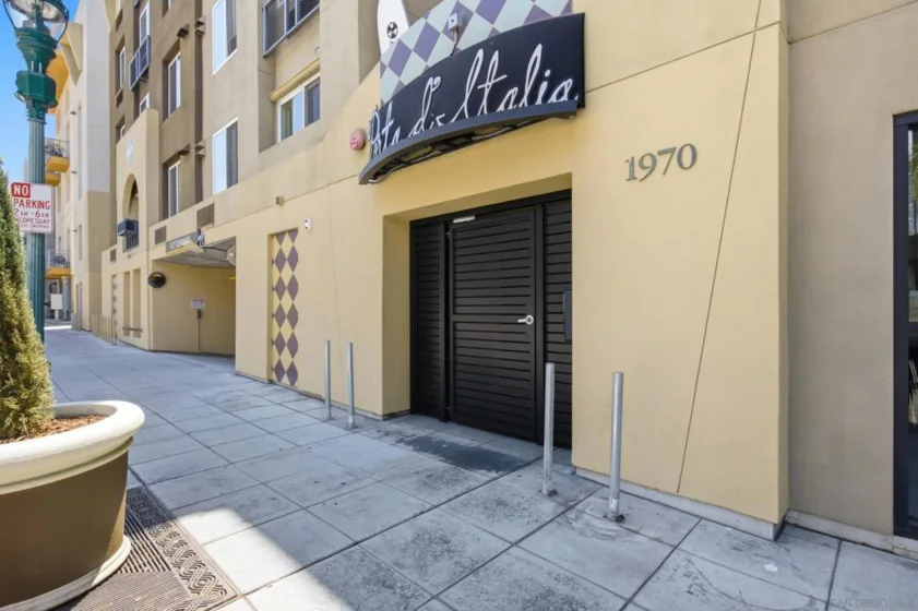 1970 Columbia Street #400 photo 13