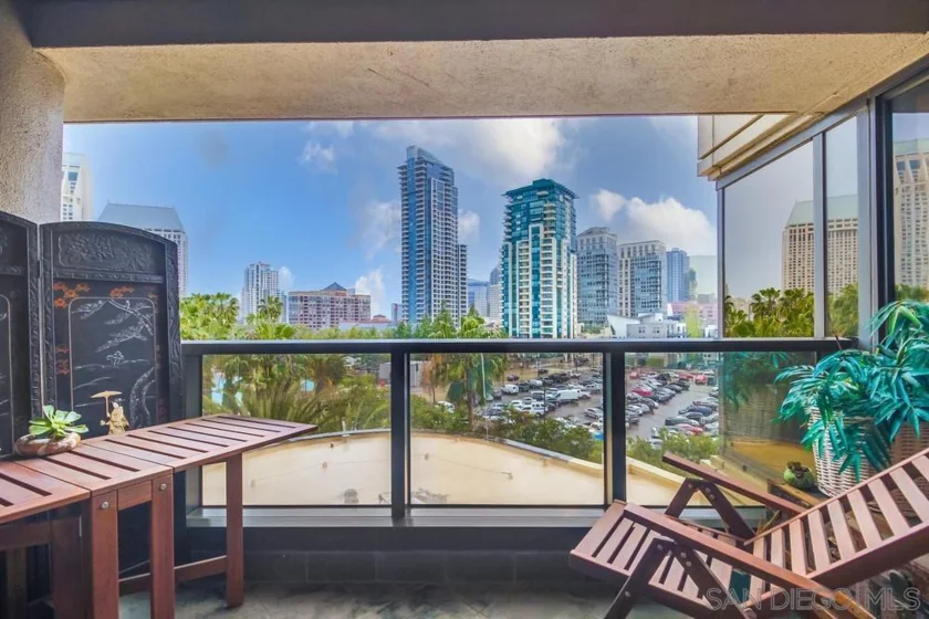100 Harbor Drive #605 photo 5