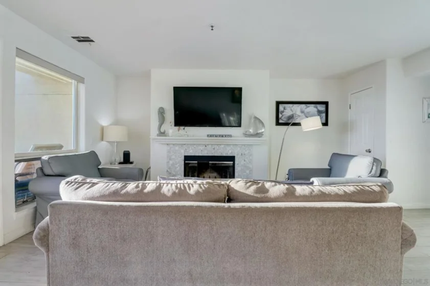 714 Seacoast Drive #104 photo 18