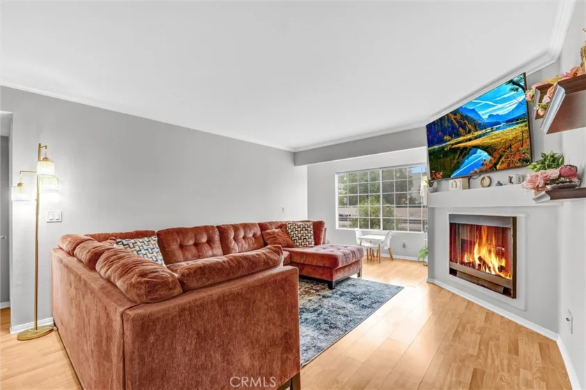 5500 Owensmouth Avenue #122 photo 1