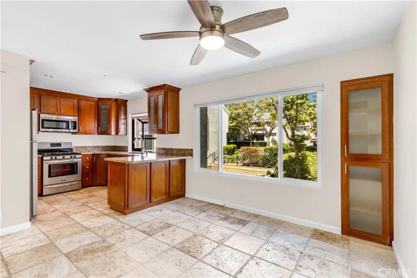 26415 Waterford Circle photo 5