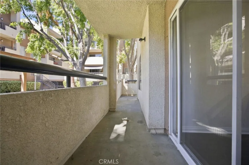 21400 Burbank #106 photo 12