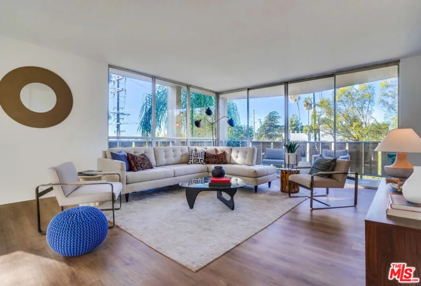 4455 Los Feliz Boulevard #307 photo 1