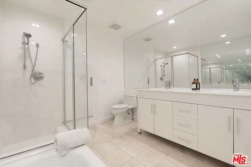 1033 Carol Drive #T3 photo 18