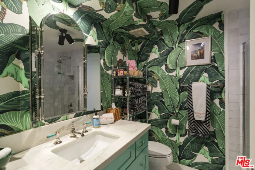 818 N Doheny Drive #302 photo 18