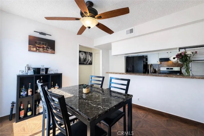 9053 Willis photo 5