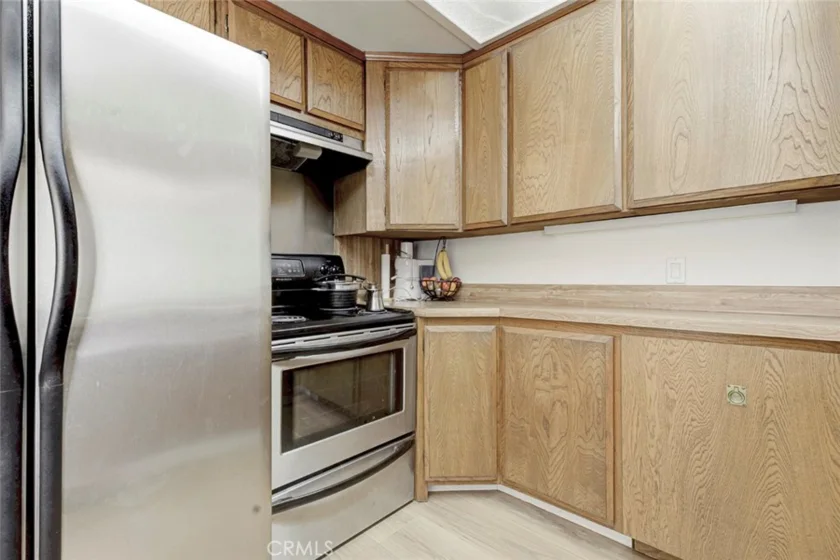 125 W Mountain Street #216 photo 12