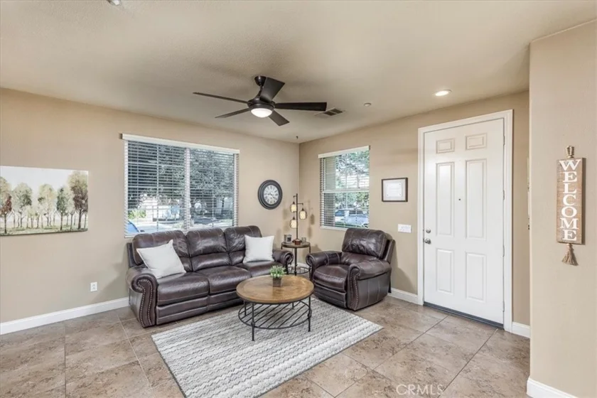 44972 Bellflower photo 23