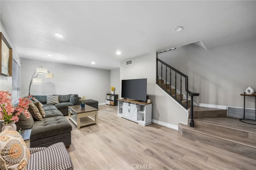 1800 W Gramercy #14 photo 3