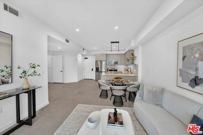904 S New Hampshire Avenue #407 photo 33