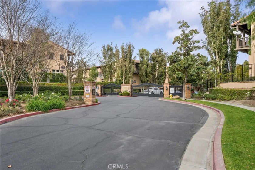 4457 Owens Street #101 photo 29