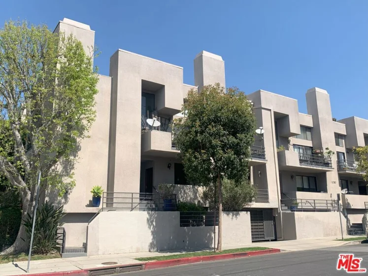 11767 Iowa Avenue #1 photo 1