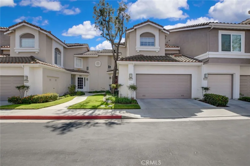 1072 S Sundance Drive photo 1