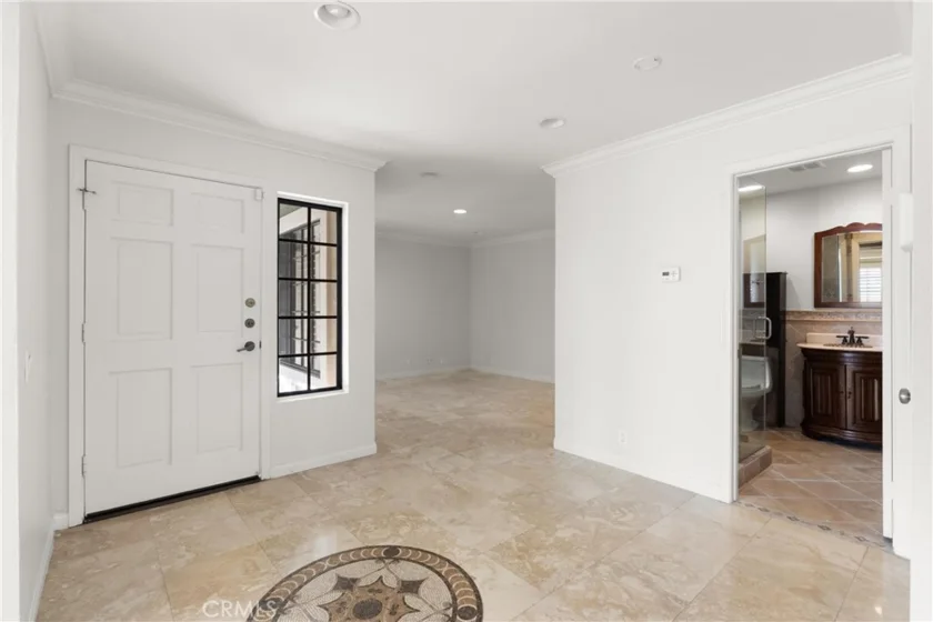 5810 E Mountain Loop photo 5