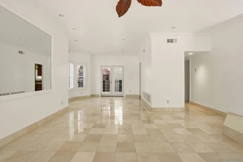 3964 Richmond photo 35