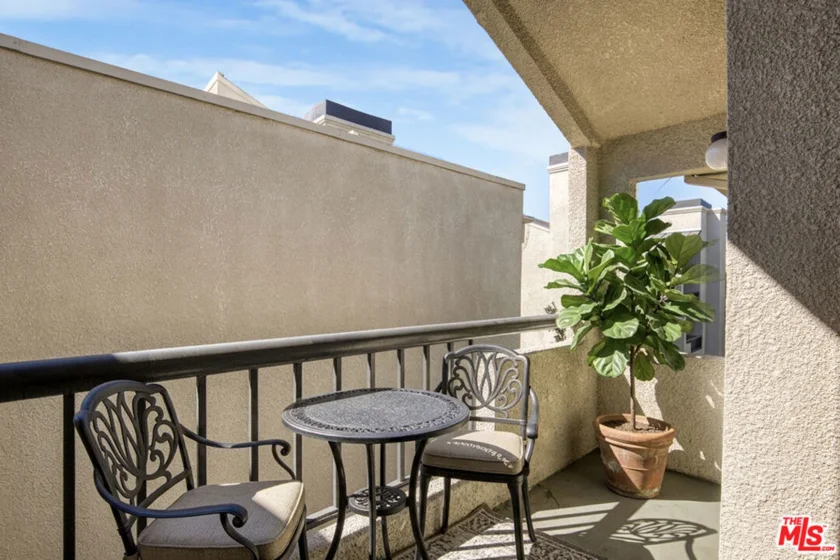 5535 Canoga Avenue #317 photo 11