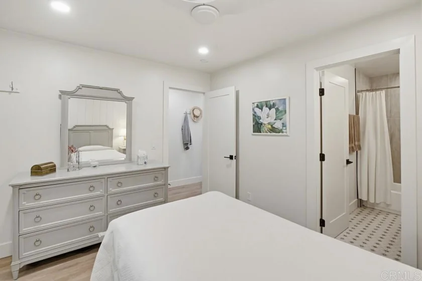 3950 Cleveland Avenue #211 photo 5