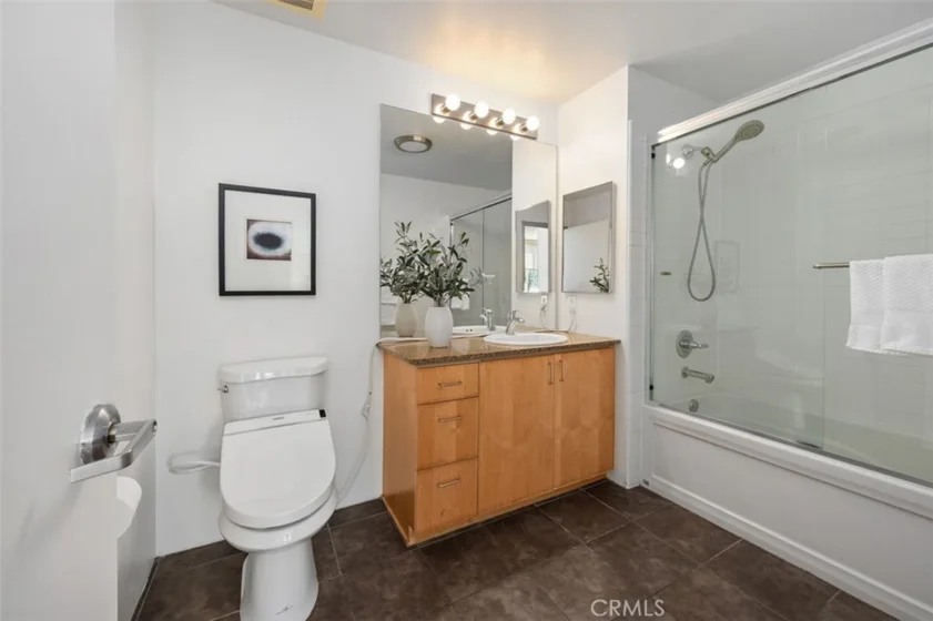 285 W 6th Street #326 photo 10