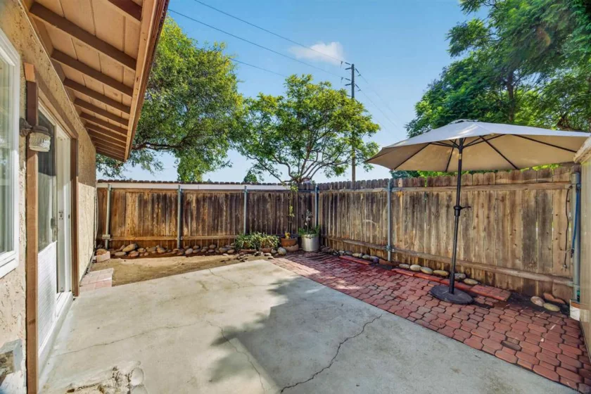 8318 Panorama Ridge Court photo 29