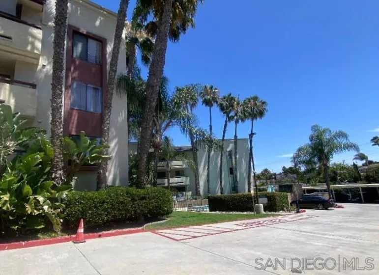 5885 El Cajon Boulevard #116 photo 4