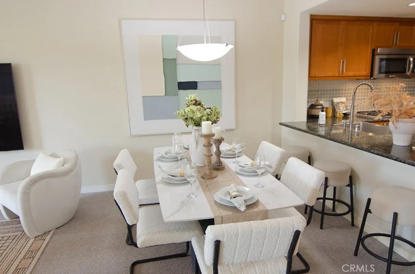 931 E Walnut Street #316 photo 15