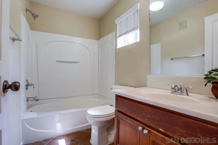 455 Almond Road photo 15