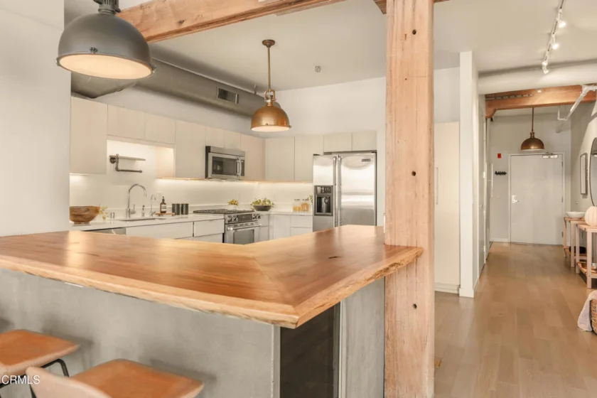 527 Molino Street #401 photo 19