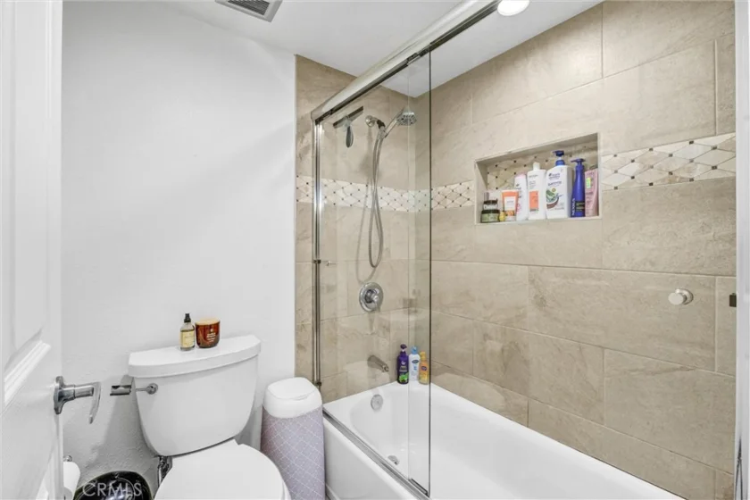 5500 Owensmouth Avenue #122 photo 22