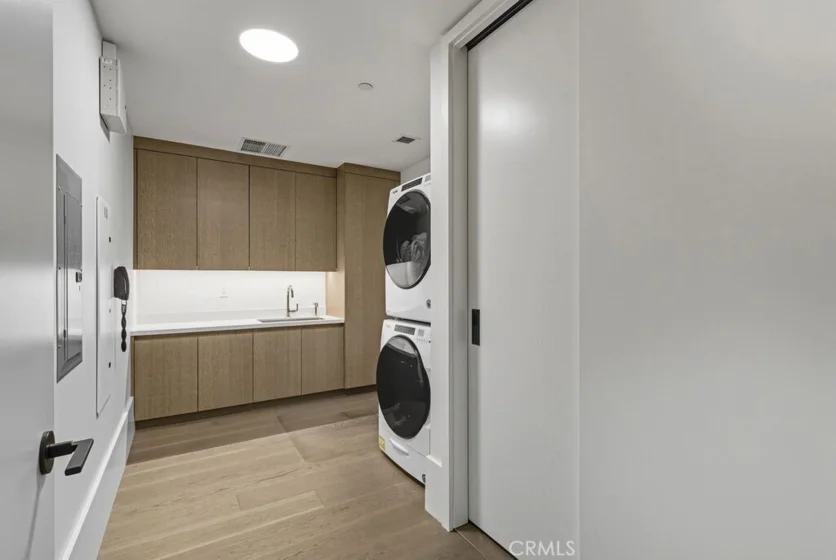 8420 W Sunset Boulevard #108 photo 22