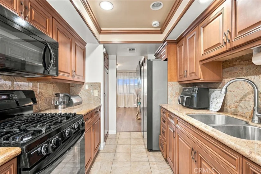 330 Burchett #206 photo 7