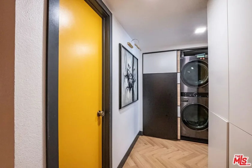 15511 Sherman Way #40 photo 7