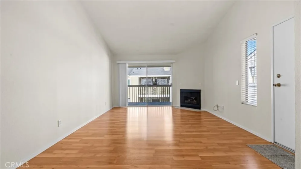 23506 Cambridge Road photo 8
