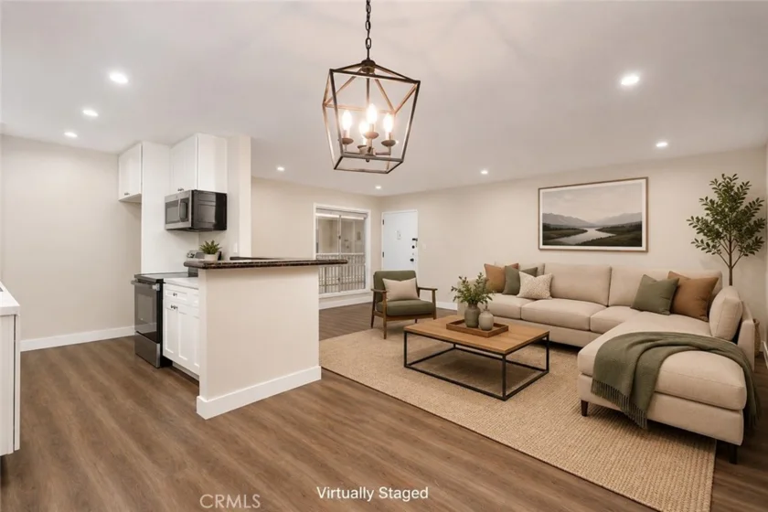 5320 Zelzah Avenue #201 photo 1