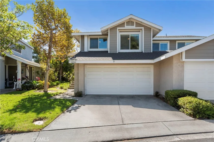 22262 Summit Hill photo 2