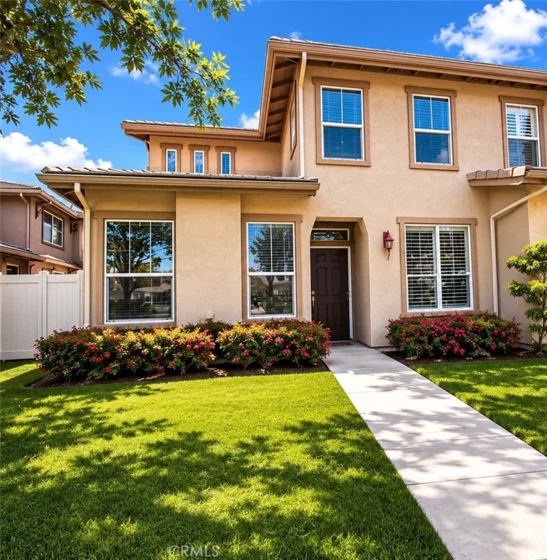 285 Woodcrest photo 1