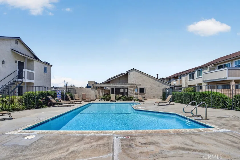 8512 Belmont #31 photo 15