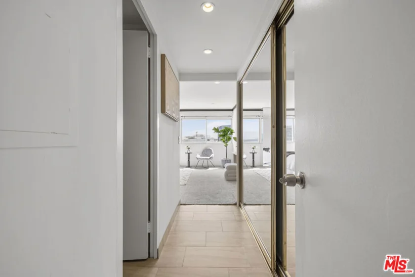 10701 Wilshire Boulevard #2202 photo 25