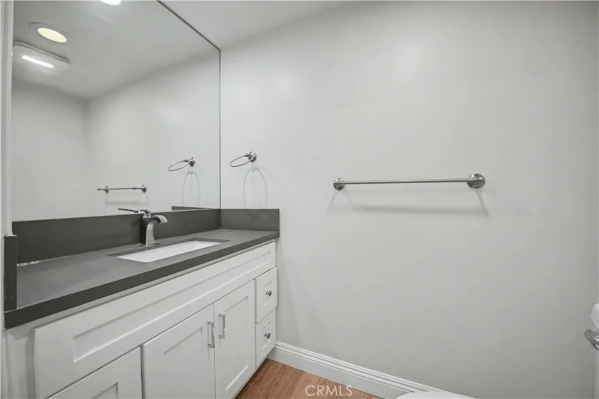 1878 Greenfield Avenue #204 photo 28