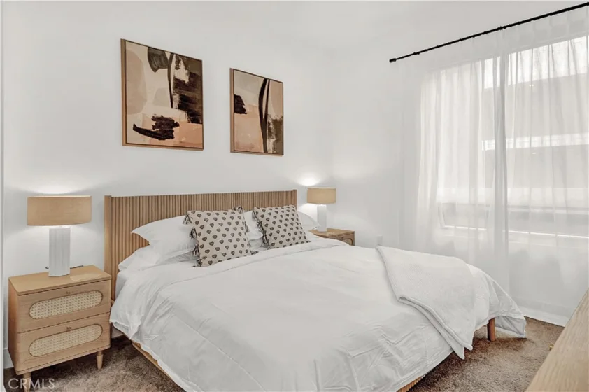 709 E Walnut Street #415 photo 5