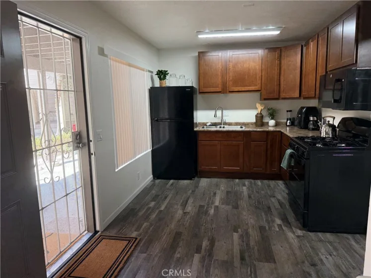 1466 Cabrillo Park #C photo 6