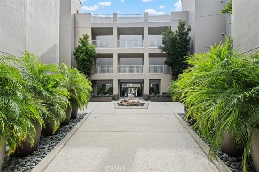 21 Gramercy #220 photo 46