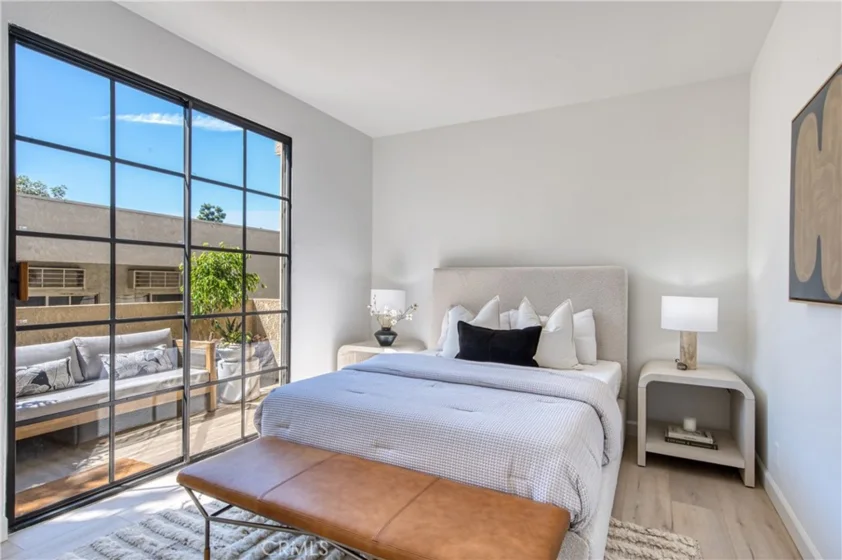 221 S Oak Knoll Avenue #202 photo 21