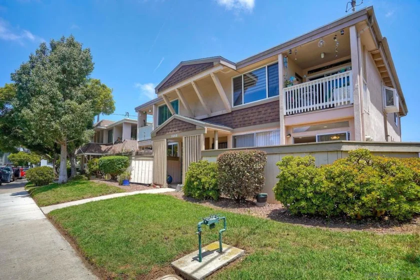3852 Basilone Street #2 photo 28
