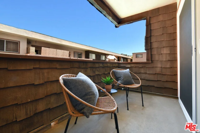 5403 Newcastle Avenue #19 photo 14