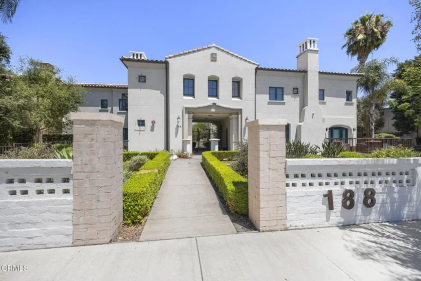 188 S Sierra Madre Boulevard #10 photo 1