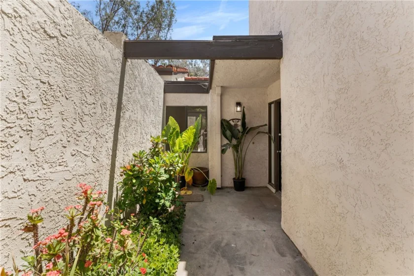 77 Barmore Court photo 13