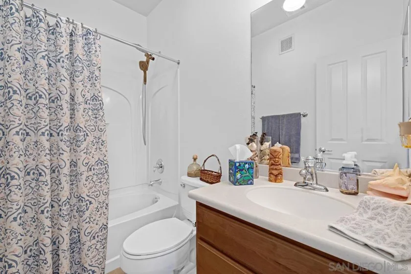 1800 Clare Lane photo 26