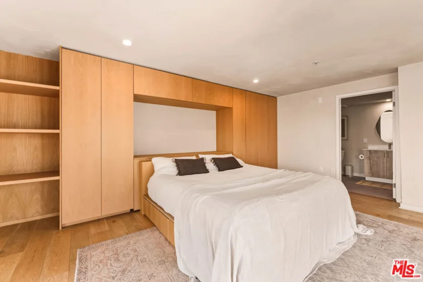4215 Glencoe Avenue #405 photo 18