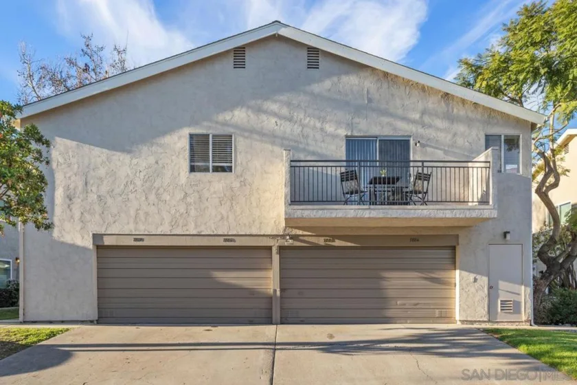 7884 Camino Glorita photo 1