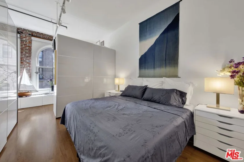 253 S Broadway #403 photo 7
